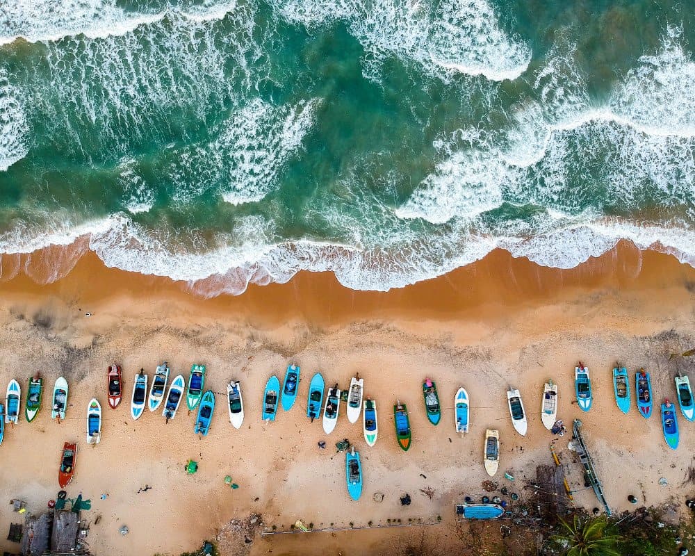 Surfing in Arugam Bay